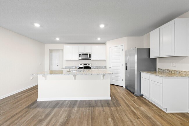 Building Photo - 733 Quintana St