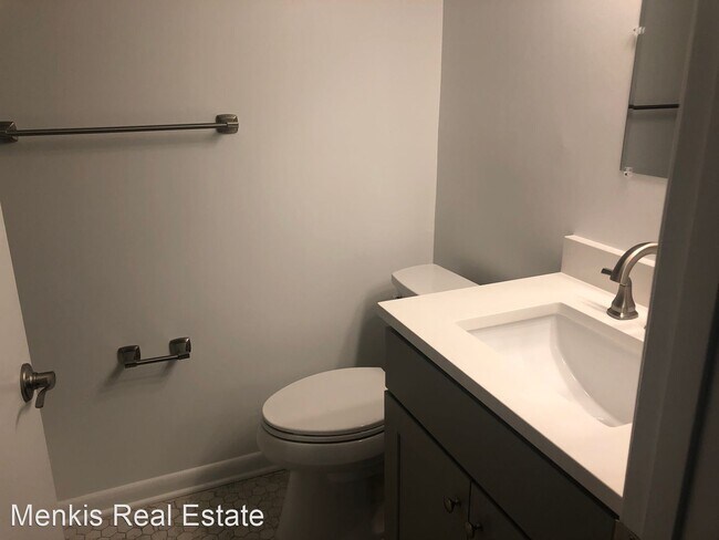 Building Photo - 2 br, 2 bath House - 15210 Elkridge Way # 2G