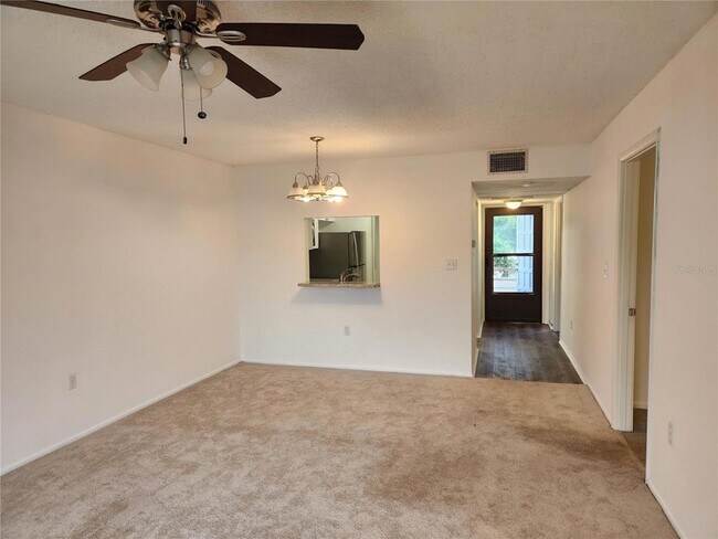 Building Photo - 173 Pinehurst Dr