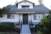 Building Photo - 3214 S Leonard Ave