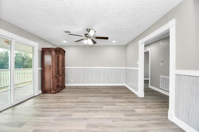 Building Photo - 11214 FM442