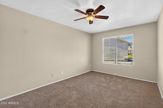 Building Photo - 7427 W Topeka Dr