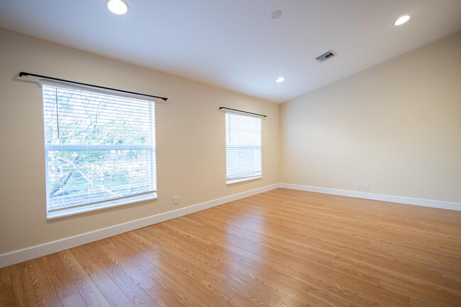 Building Photo - 12437 Westhampton Cir