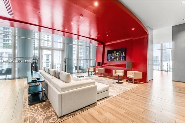 Building Photo - 1100 S Miami Ave