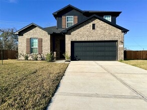 Building Photo - 408 Magnolia Ln