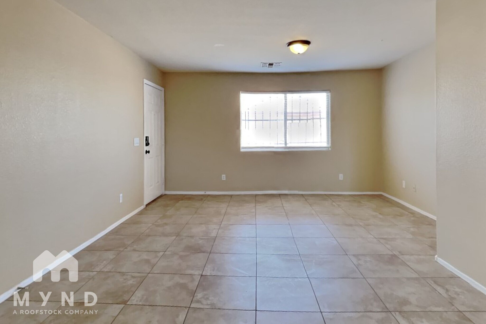 Building Photo - 2434 E Roeser Rd