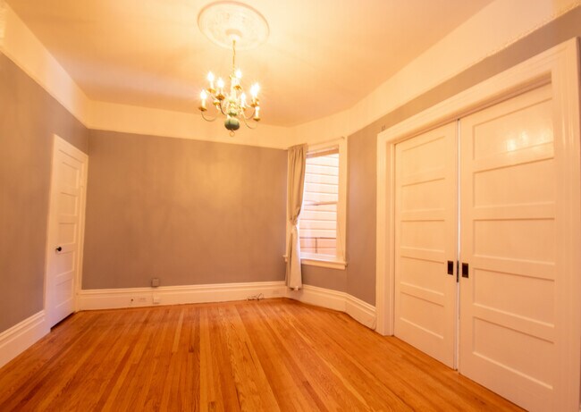 Building Photo - 2826 Gough St