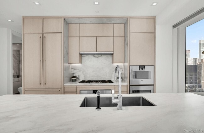 Building Photo - 138 E 50th St