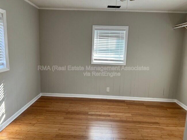 Building Photo - 3806 High Falls Rd