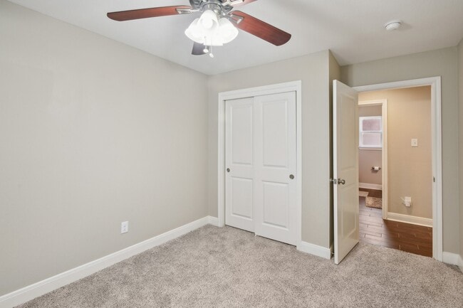 Building Photo - 1006 Glacier Hill Dr