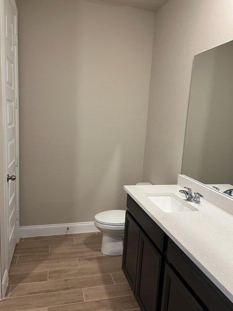 Building Photo - 6784 Cloverdale Ave