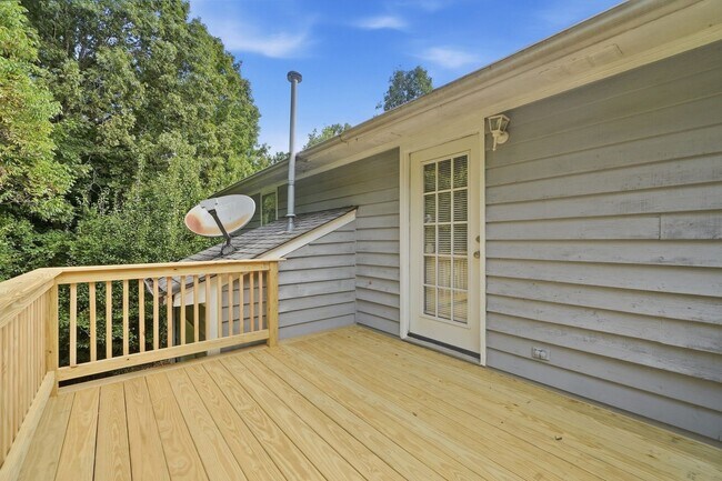 Building Photo - 2939 Gray Feather Dr