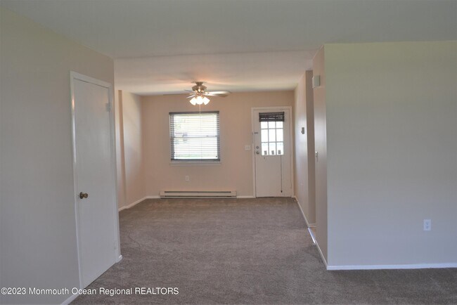 Building Photo - 53 White St