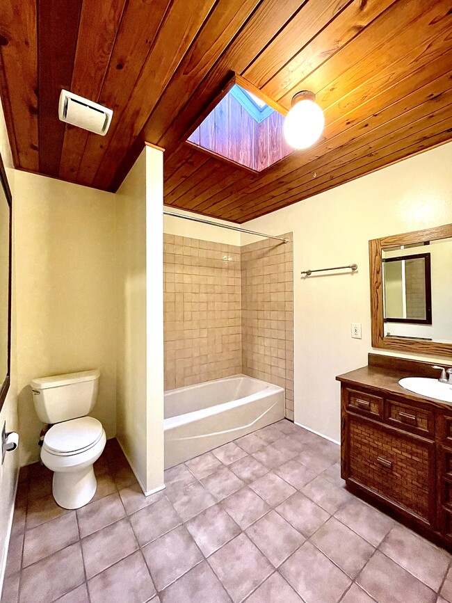 Spacious Bathroom - 3869 McLaughlin Ave