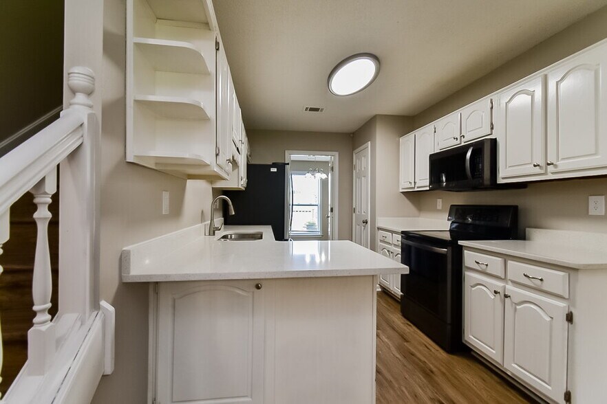 Building Photo - 1937 Pecan Meadows Dr