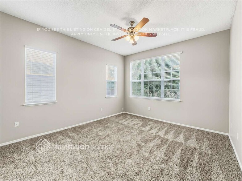 Building Photo - 13115 Canna Lily Dr