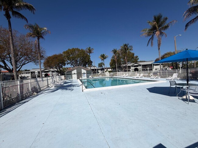 Building Photo - 468 NE 206th Ln