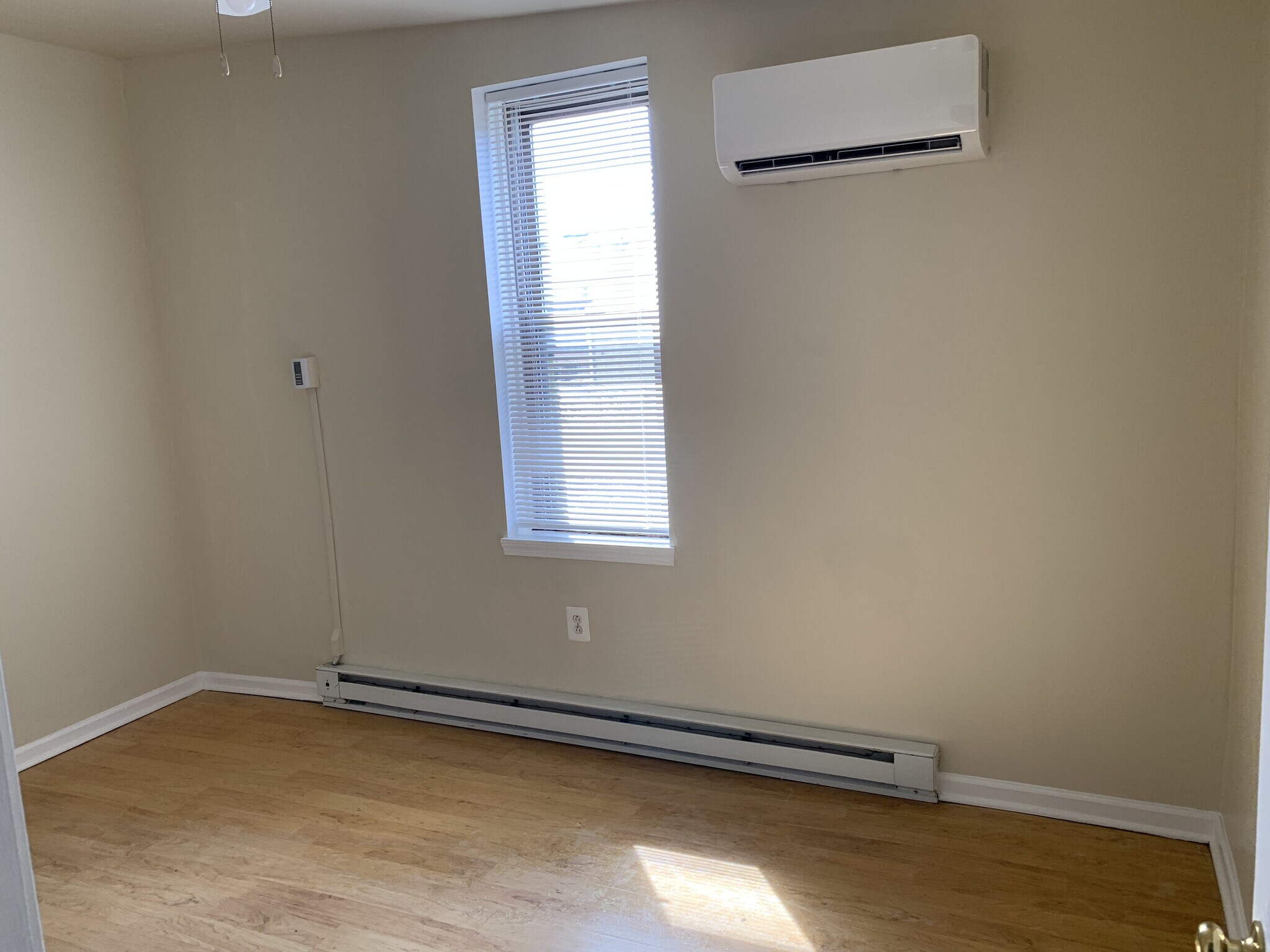 Building Photo - 1711 W Juniata St