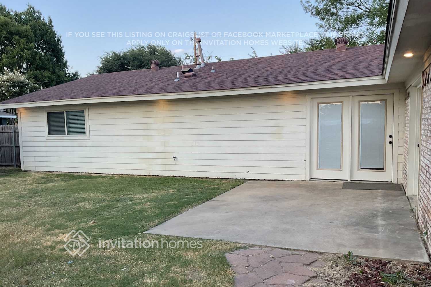 Building Photo - 2101 Colonial Dr