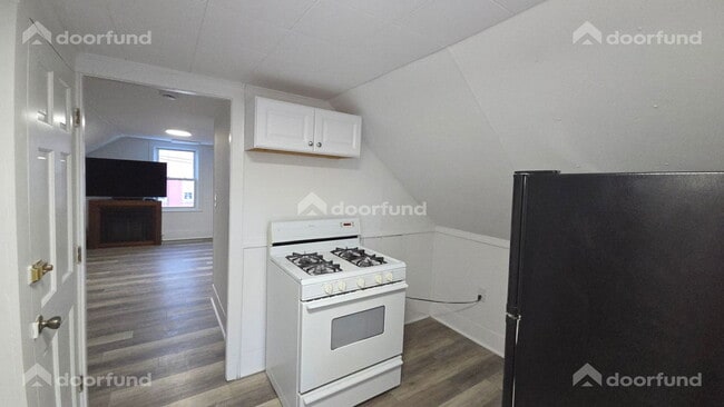 Building Photo - 50 Summer St