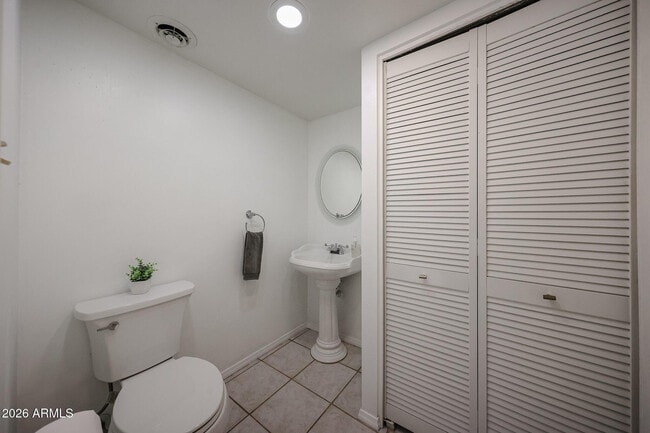 Building Photo - 4028 N Granite Reef Rd