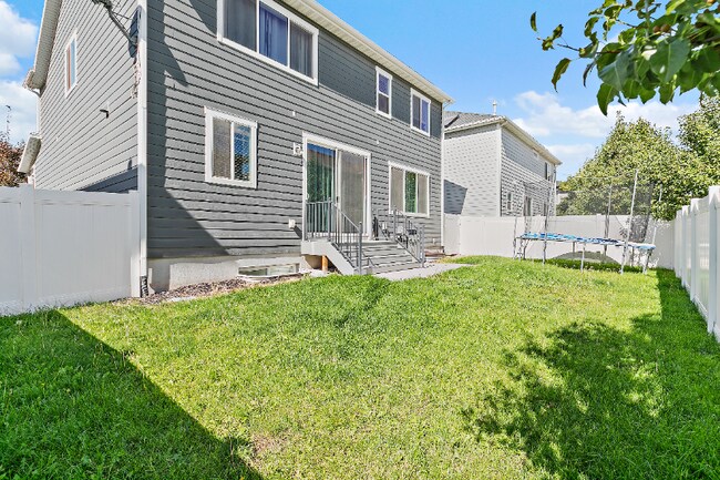 Building Photo - 9721 Fira Ln