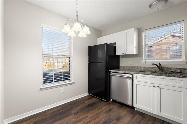 Building Photo - 5058 Jonesboro Rd