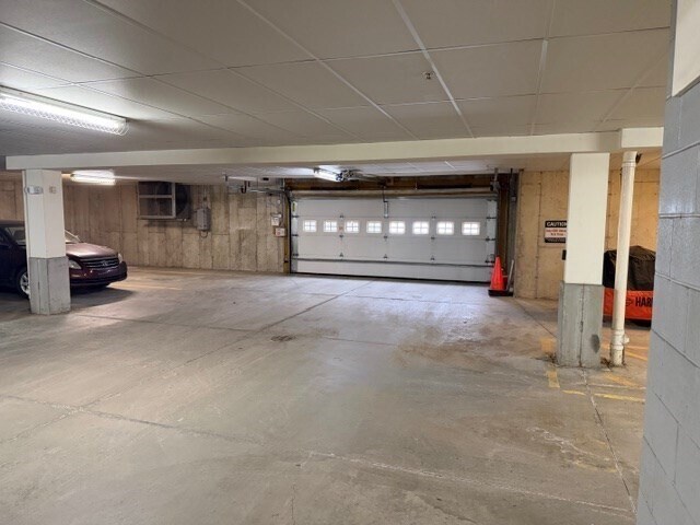 Building Photo - 1214 Emerald Ct