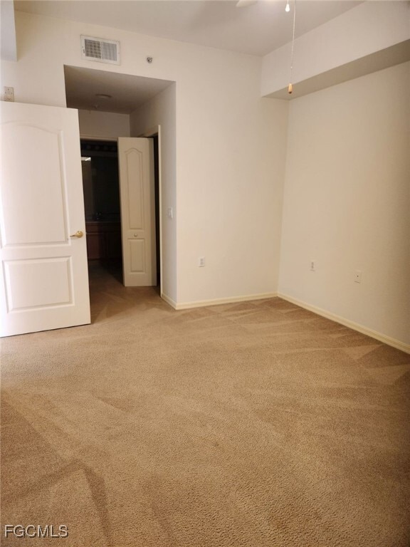 Building Photo - 8470 Kingbird Loop