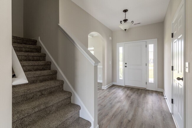 Building Photo - 4 Bedroom Home in Holly Ridge for Rent