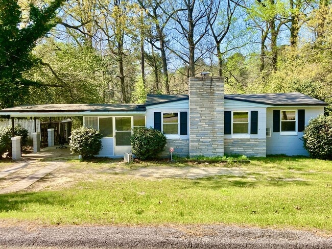 Building Photo - 3226 Holt Rd