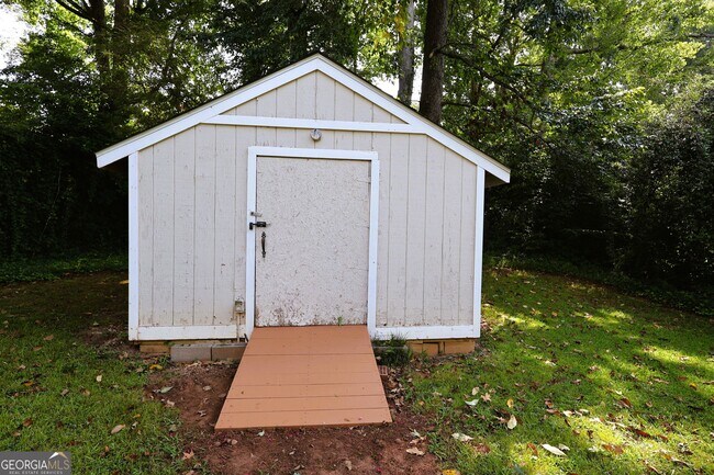 Building Photo - 771 McLendon Dr