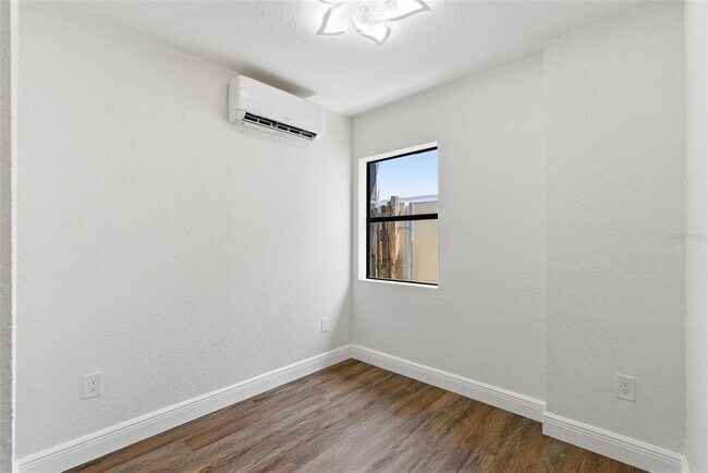 Building Photo - 113 145th Ave