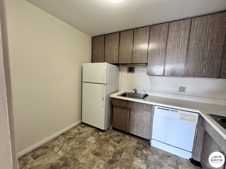 Building Photo - 132 Chiswick Rd