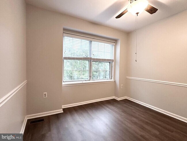 Building Photo - 5700 Medallion Ct