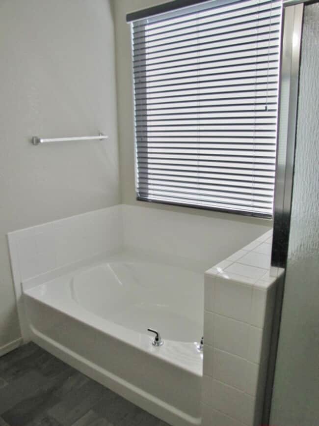 Building Photo - 4BR/2BA/2CG 2102 sq.ft. rental in Cimmaron Estates in Sierra Vista, AZ