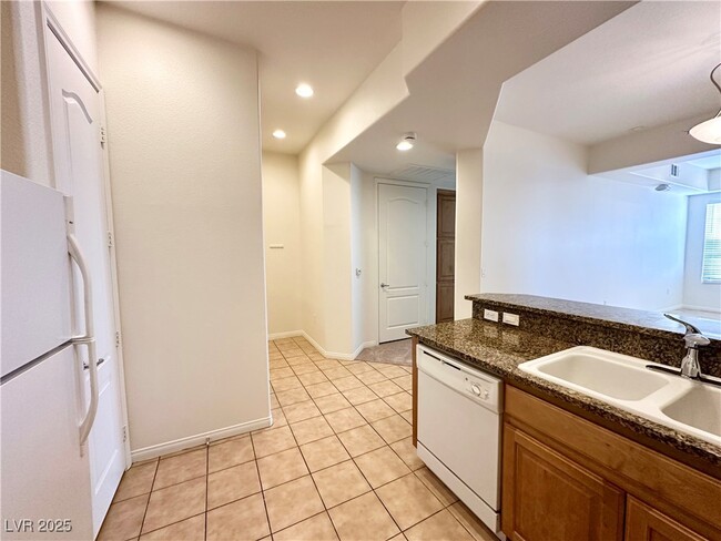 Building Photo - 68 E Serene Ave