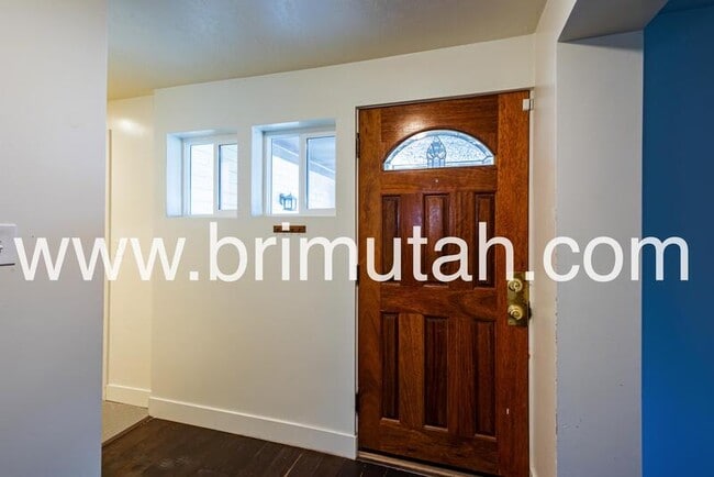 Building Photo - 1313 E 8425 S