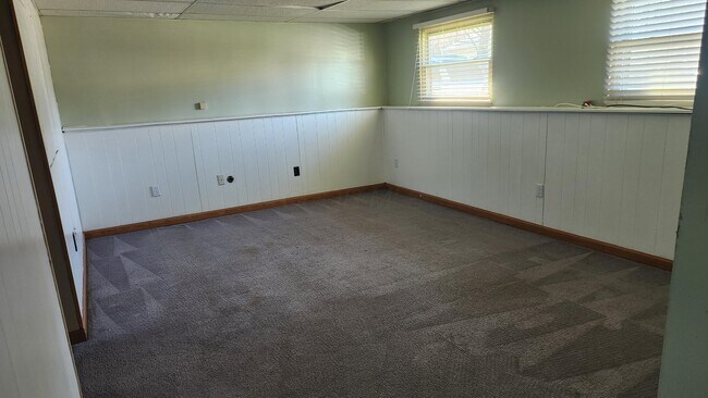 Building Photo - 620 Mistletoe Ct