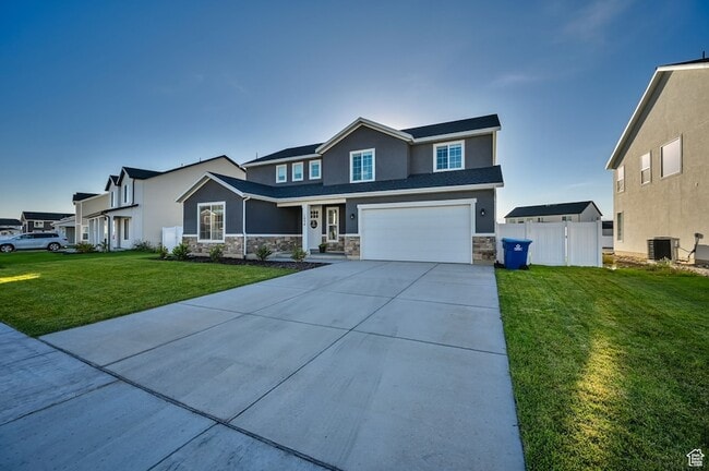 Building Photo - 1034 S 850 W
