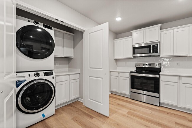 Building Photo - 3127 Wasilla Dr