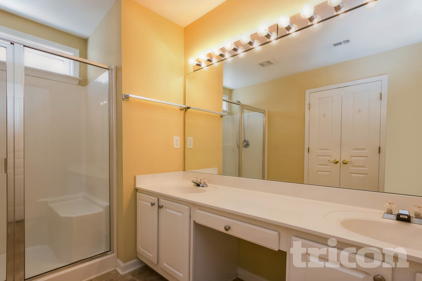 Building Photo - 6610 Waveland Dr