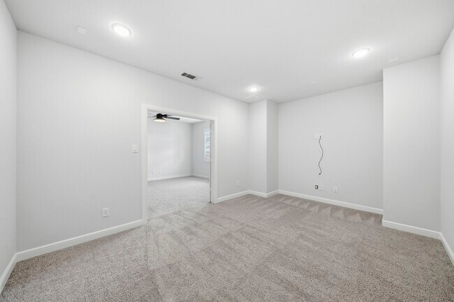 Building Photo - 5314 Isidore Ln