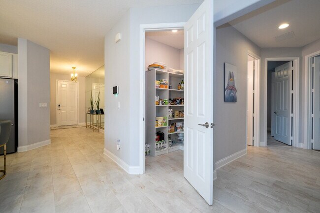 Building Photo - "Spacious 4-Bedroom Retreat with 3 Full Baths in Winter Garden's Serene Sanctuary"