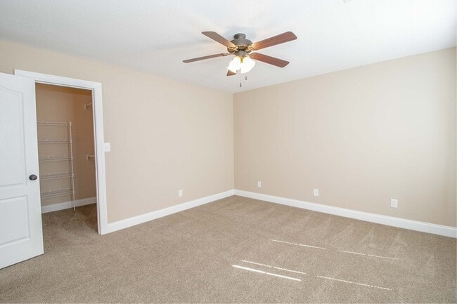 Building Photo - 123 Bogard Ln