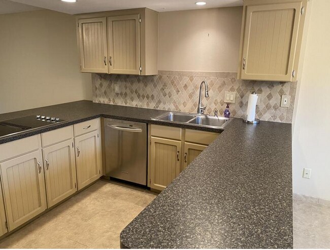 Building Photo - This Great Mt. Park Home with 3 Bedroom 2 ...