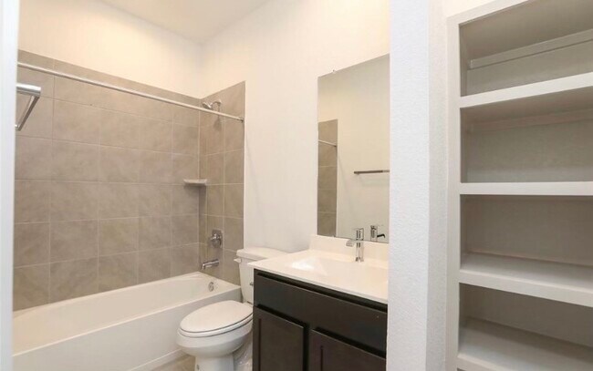 Building Photo - 7311 Ramsgate Cliff Ln