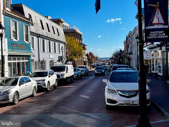 Building Photo - 180 Main St