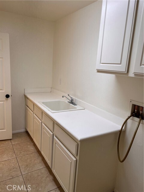 Building Photo - 13449 Running Deer Cir