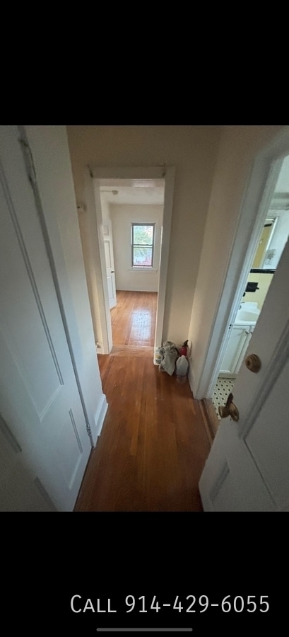 Building Photo - 383 Ashford Ave